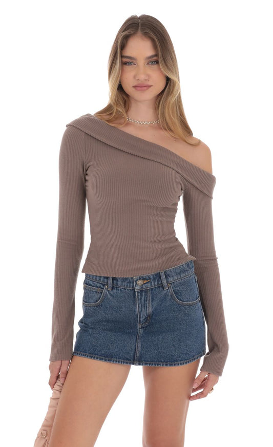 Lucy In The Sky Ribbed Off Shoulder Top in Taupe