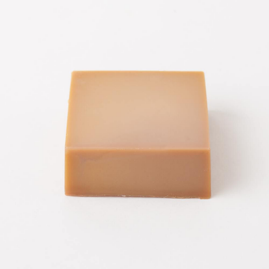 Bramble Berry Vintage Leather and Turmeric Fragrance Oil