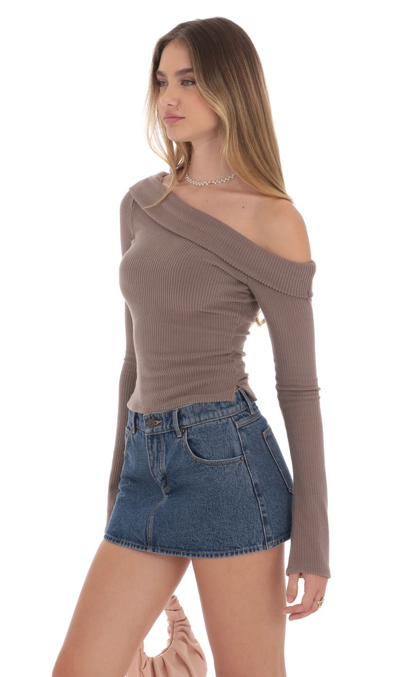 Lucy In The Sky Ribbed Off Shoulder Top in Taupe