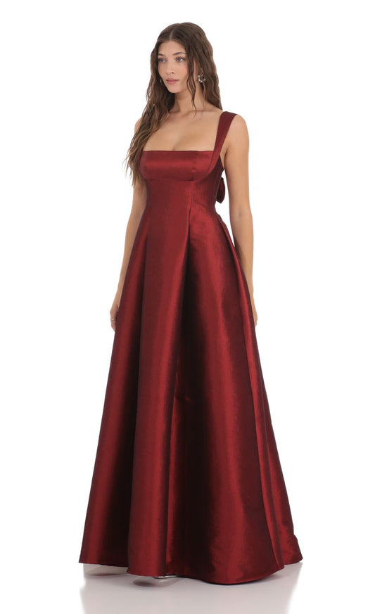 Lucy In The Sky Square Neck Fit and Flare Gown in Maroon
