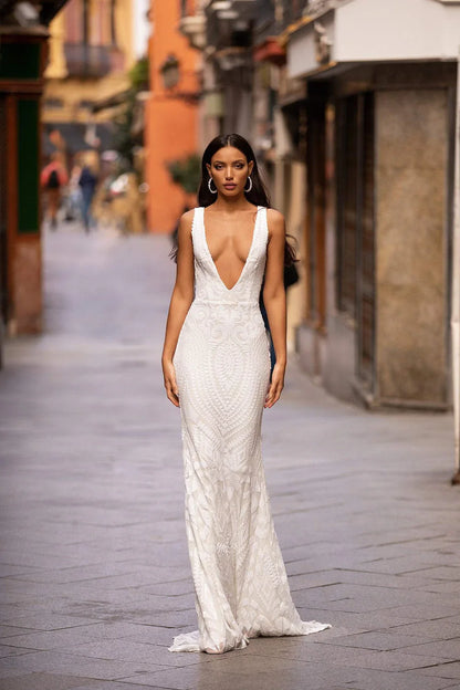 Alamour The Label Estera Sequin Gown - White