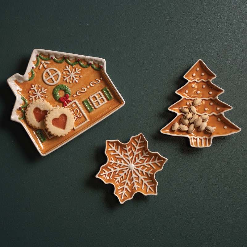 Wind and Weather Gingerbread House Cookie Tray